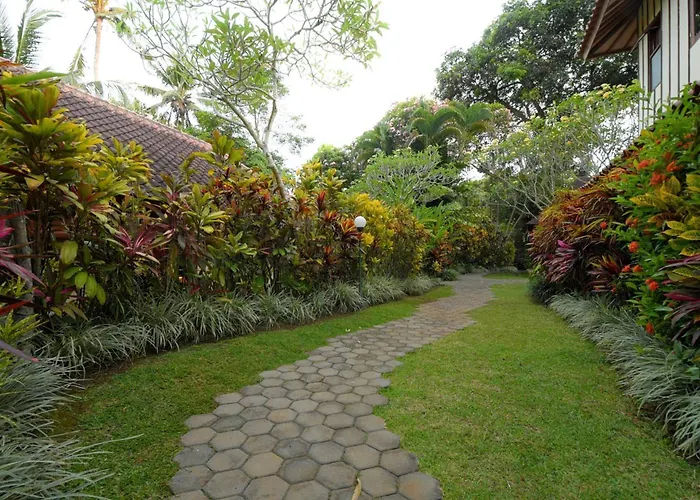 Rumah Ganesha 3*