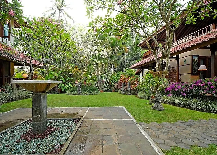 Rumah Ganesha Bed & Breakfast 3*