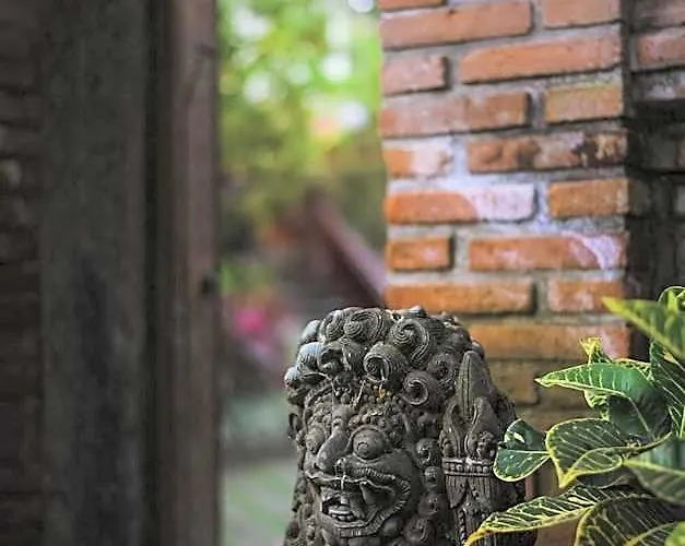 Rumah Ganesha Bed & Breakfast